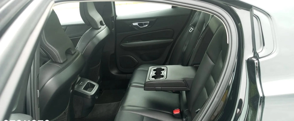 Volvo S60 cena 136000 przebieg: 34000, rok produkcji 2021 z Margonin małe 631